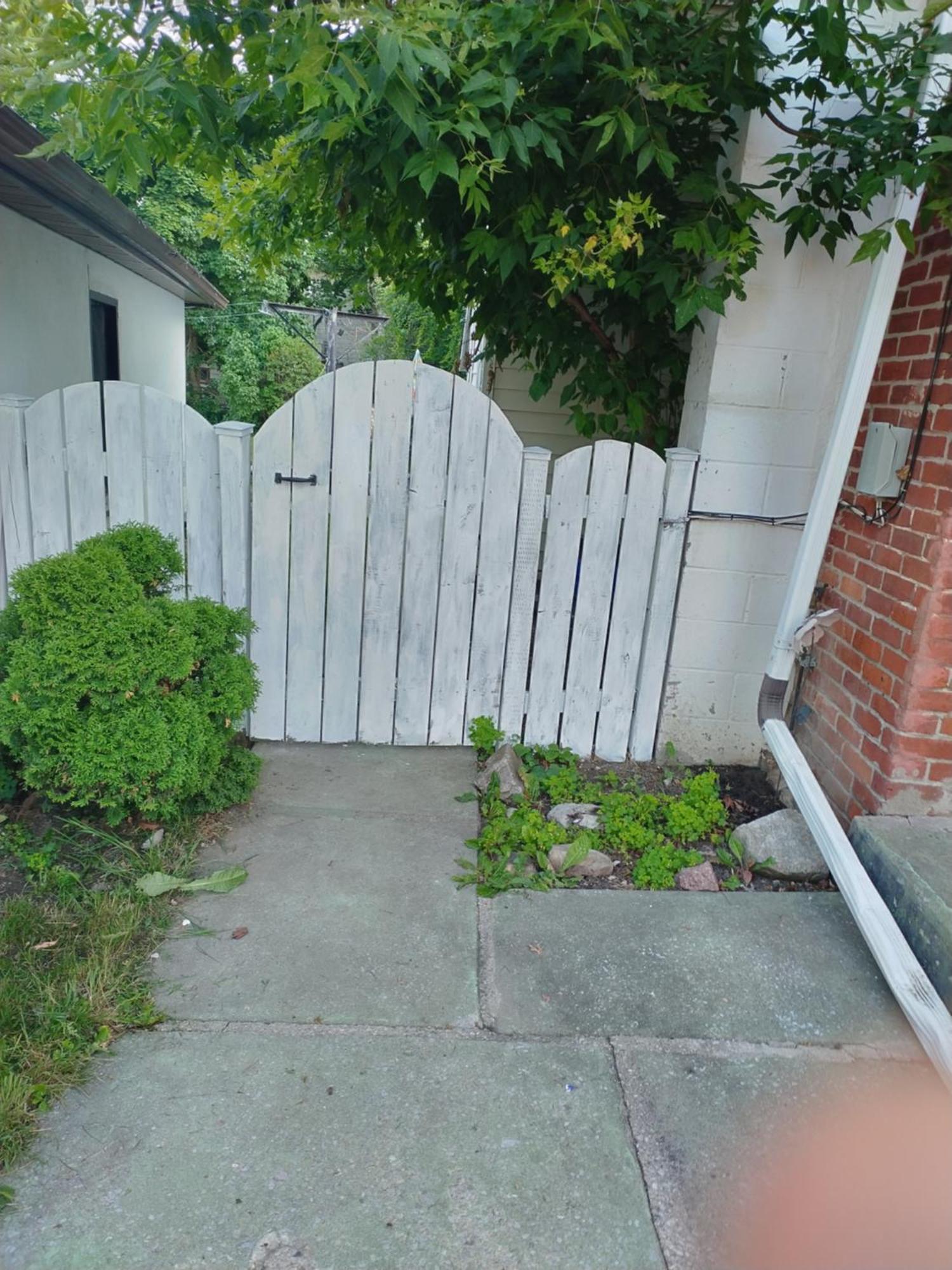 Cozy Downtown Two Bedrooms Free Parking Kingston Exterior foto